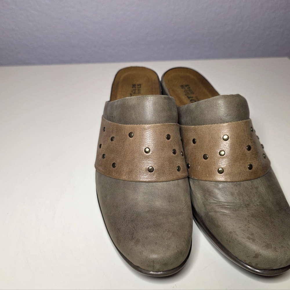 Noat Women's Studdes Gray and‎ Tan Slip-On Shoes Size 36 (5)